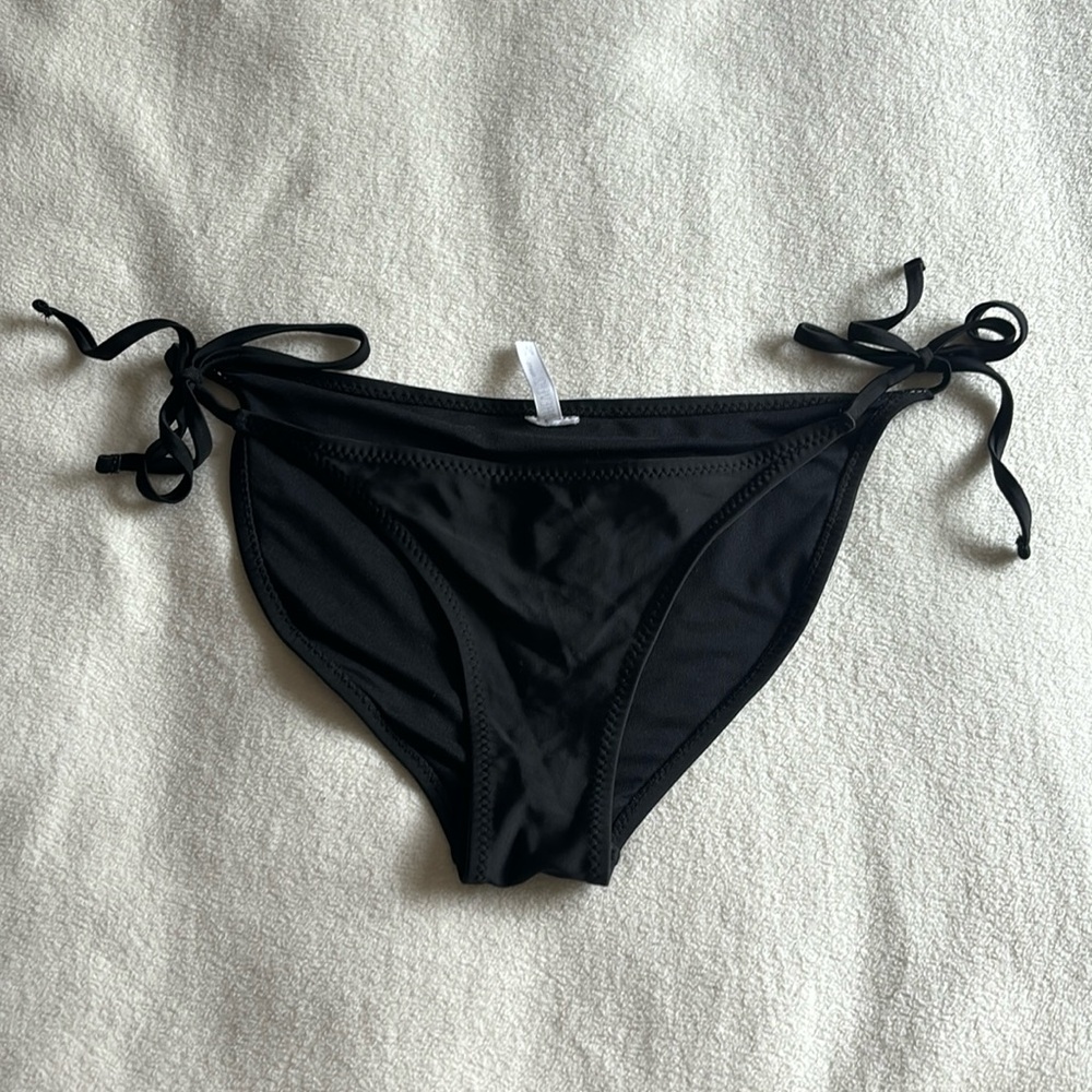 Forever 21 String Bikini - Picture 2 of 4